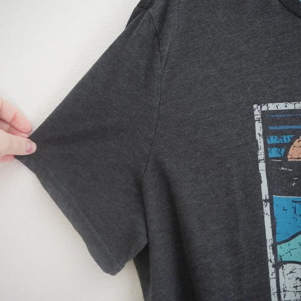 New Men's T-shirt - XL - Picture 3 of 5